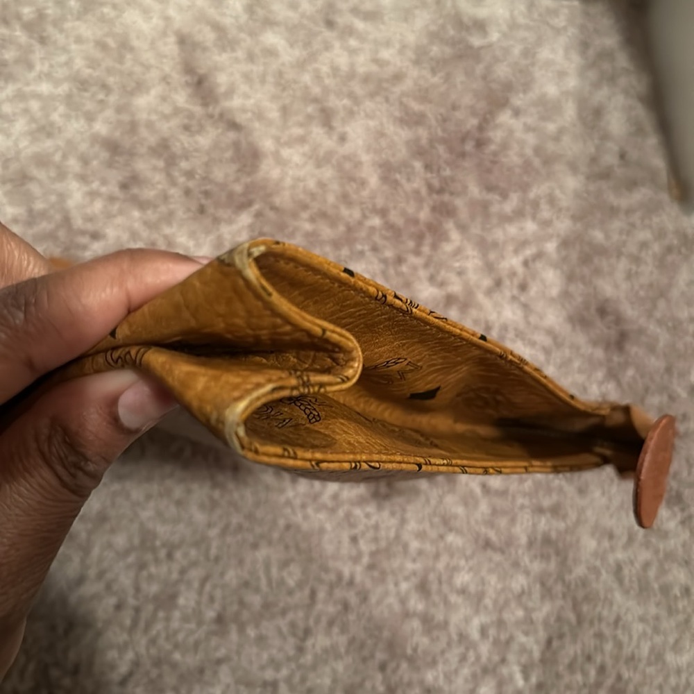 MCM Clutch - Picture 9 of 9